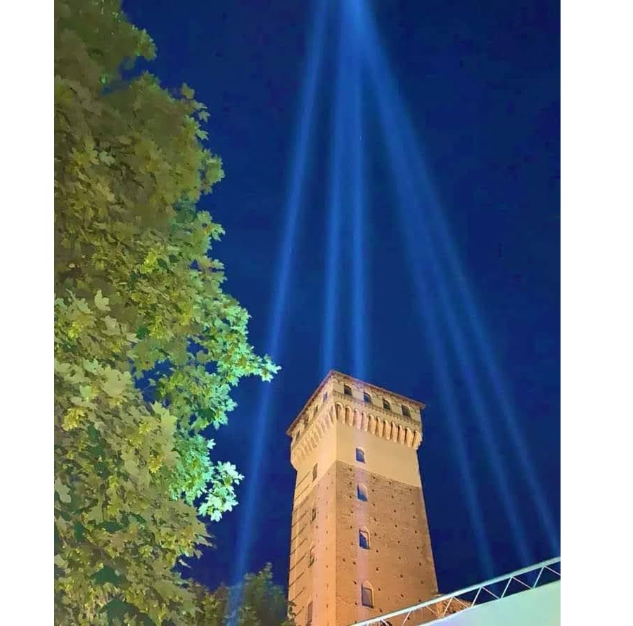 Torre di notte